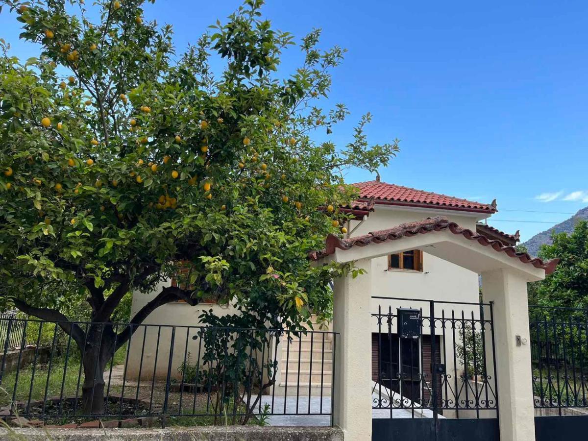 Leonídion Lemon Tree Houseヴィラ エクステリア 写真